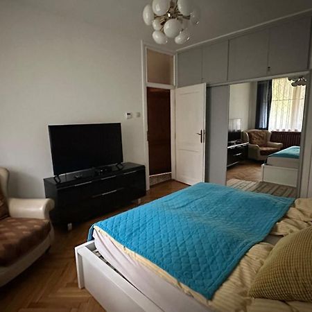Cosy Apartman In Green Buda Budapest Ngoại thất bức ảnh