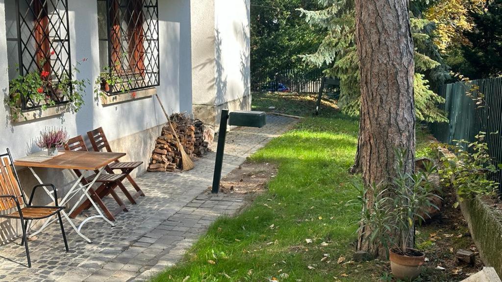 Cosy Apartman In Green Buda Budapest Ngoại thất bức ảnh