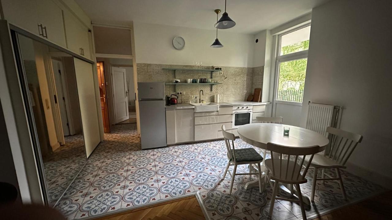 Cosy Apartman In Green Buda Budapest Ngoại thất bức ảnh